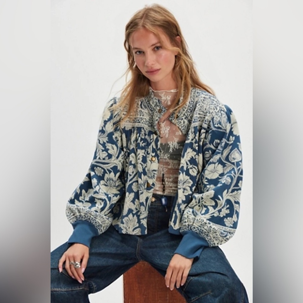 0005 Free People Emma Cardi Blue and Cream Floral Cardigan